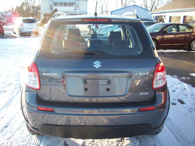 Suzuki SX4 Crossover 2010 photo 3