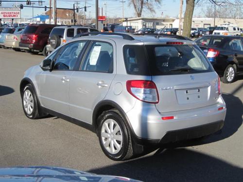 Suzuki SX4 Crossover 2010 photo 4