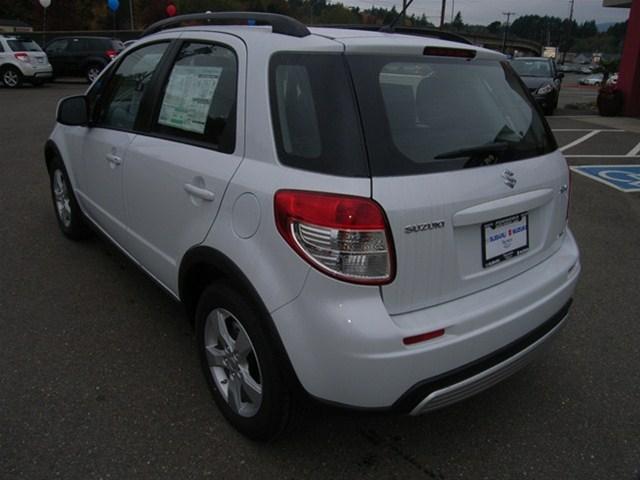 Suzuki SX4 Crossover 2012 photo 3