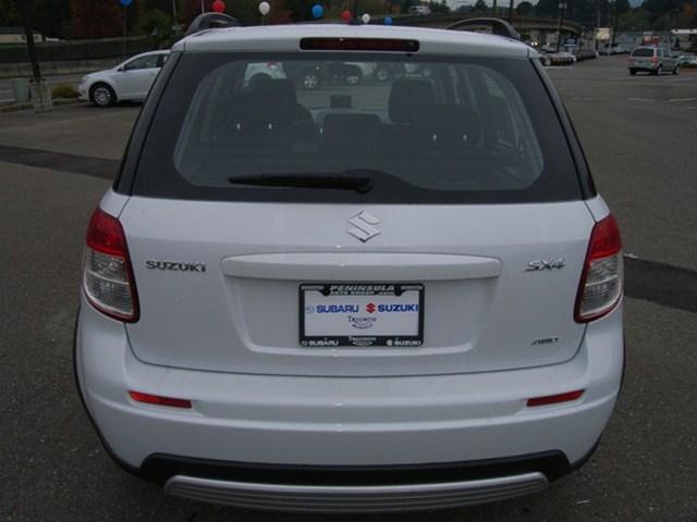 Suzuki SX4 Crossover 2012 photo 4