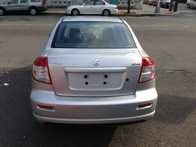 Suzuki SX4 Sedan 2008 photo 10