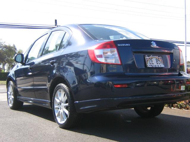 Suzuki SX4 Sedan 2009 photo 3