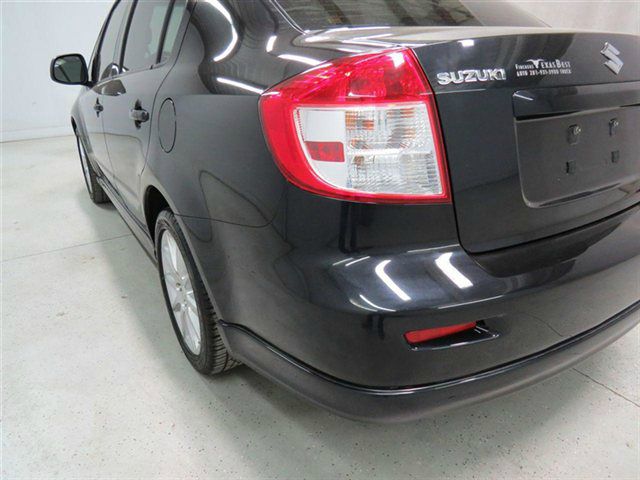 Suzuki SX4 Sedan 2009 photo 5