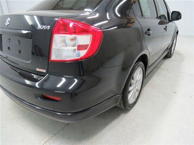 Suzuki SX4 Sedan 2009 photo 8