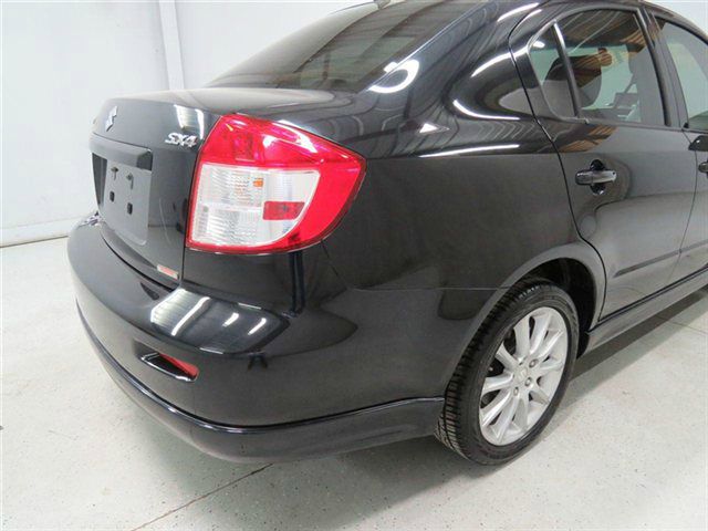 Suzuki SX4 Sedan 2009 photo 9