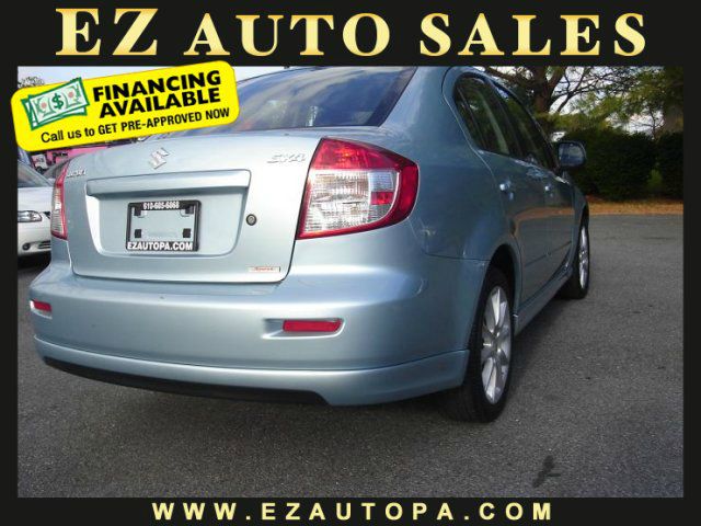 Suzuki SX4 Sedan 2009 photo 1