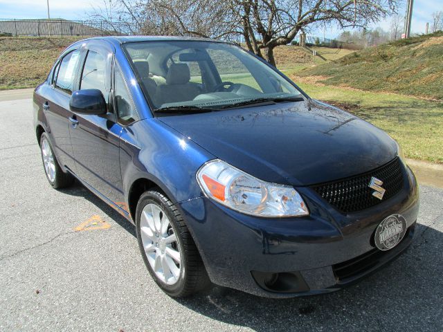 Suzuki SX4 Sedan 2011 photo 4