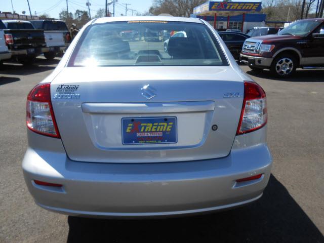 Suzuki SX4 Sedan 2012 photo 4