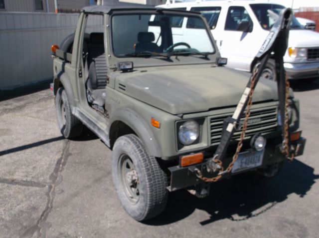 Suzuki Samurai 1987 photo 2