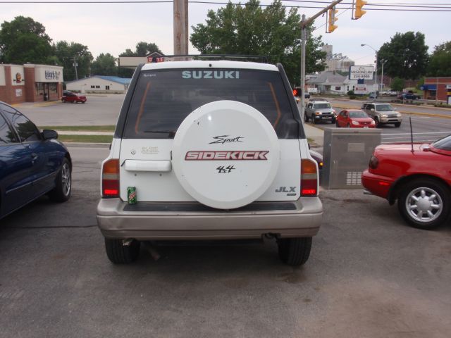 Suzuki Sidekick 1996 photo 1