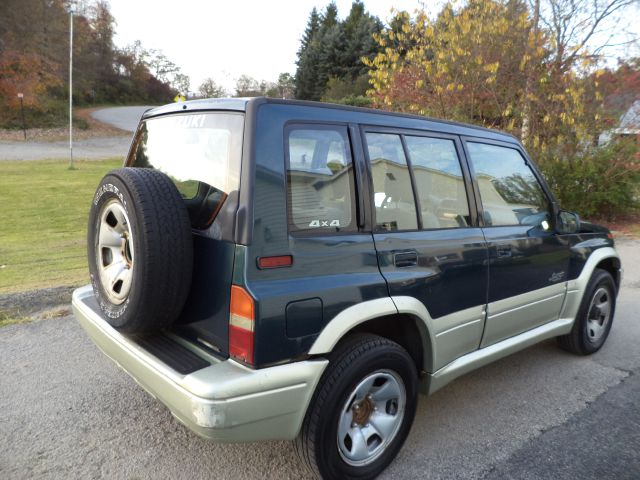 Suzuki Sidekick 1997 photo 2