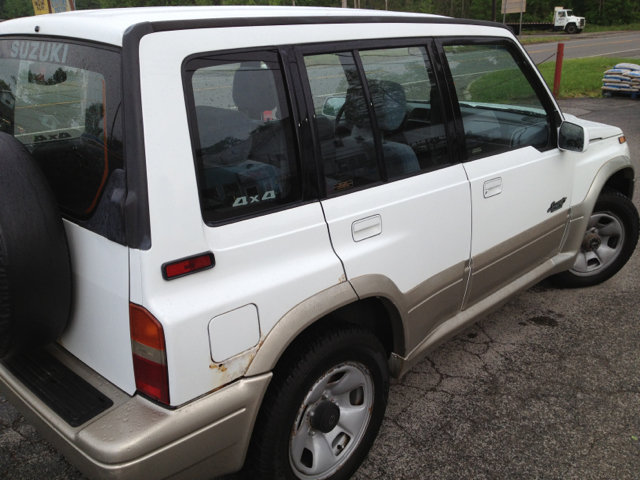 Suzuki Sidekick 1997 photo 41