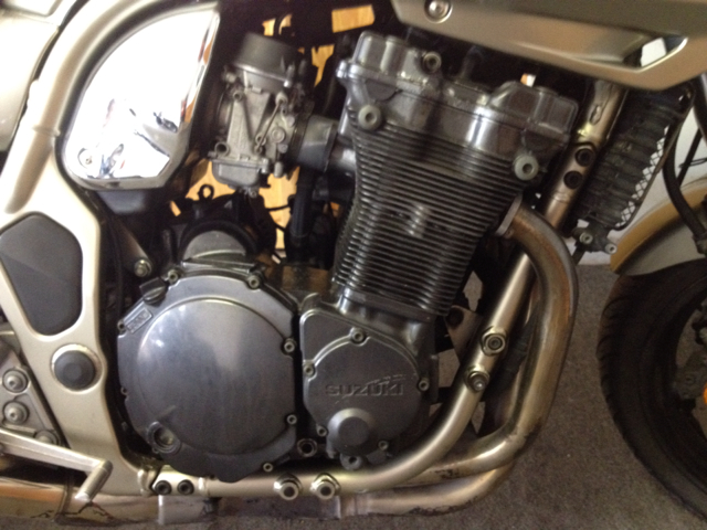 Suzuki Unspecified 2000 photo 1