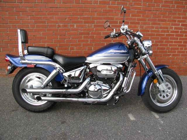 Suzuki VS800 Marauder 2002 photo 4