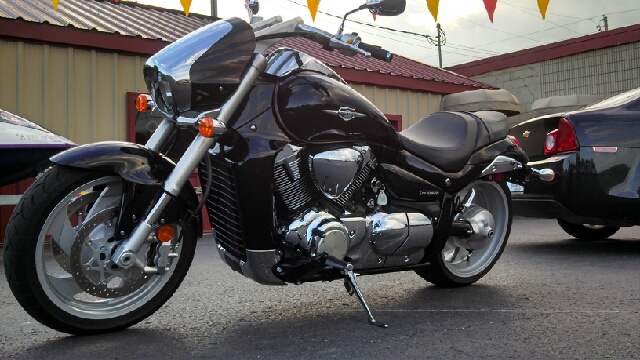 Suzuki VZR1800L2 MAIN Street Motorcycle