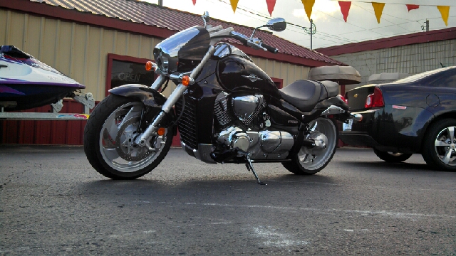 Suzuki VZR1800L2 2012 photo 1