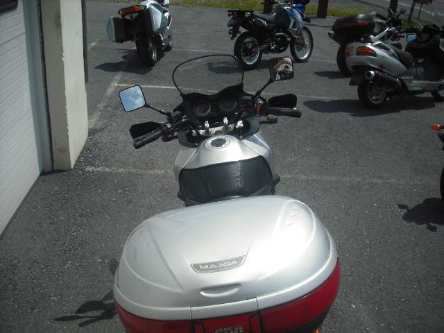 Suzuki V Strom 2003 photo 4