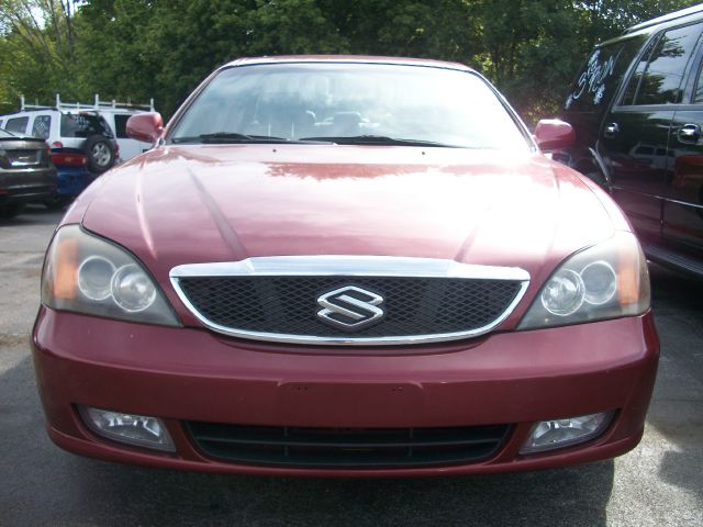 Suzuki Verona 2004 photo 2