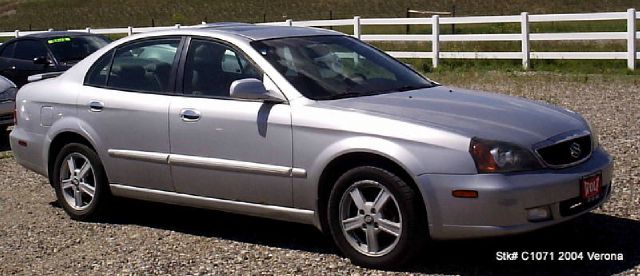 Suzuki Verona 2004 photo 1