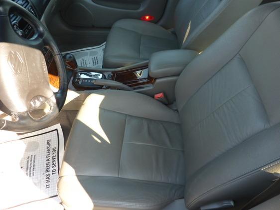 Suzuki Verona 2005 photo 2