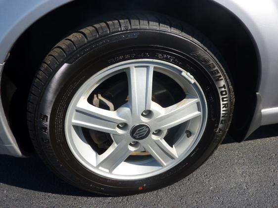 Suzuki Verona 2005 photo 9