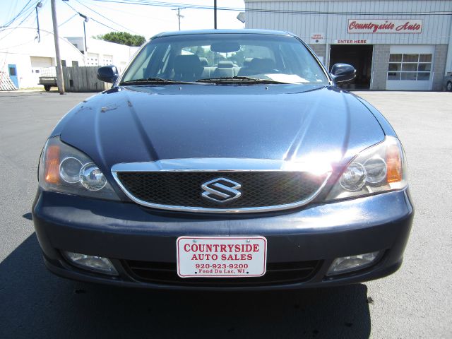 Suzuki Verona 2005 photo 2