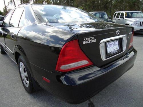 Suzuki Verona 2005 photo 3