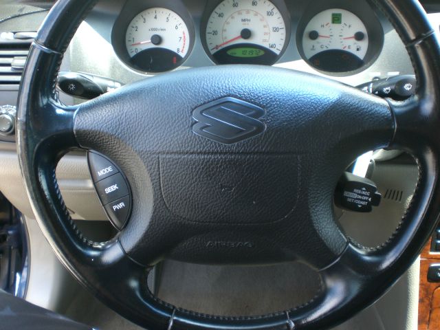 Suzuki Verona 2005 photo 9