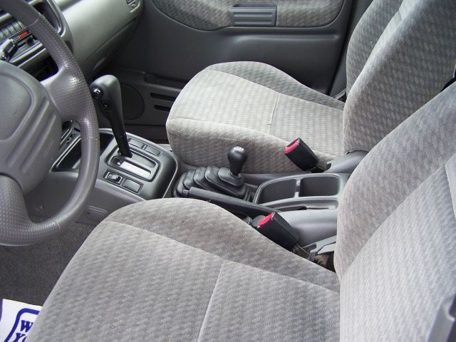 Suzuki Vitara 2001 photo 2