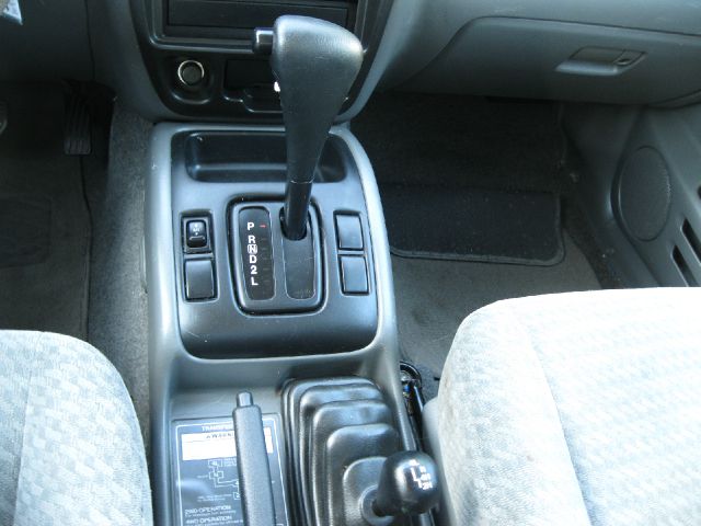 Suzuki Vitara 2003 photo 8