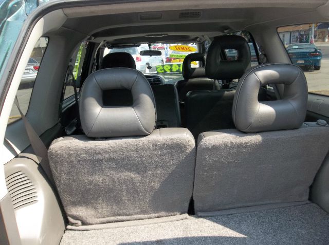 Suzuki XL-7 2001 photo 1