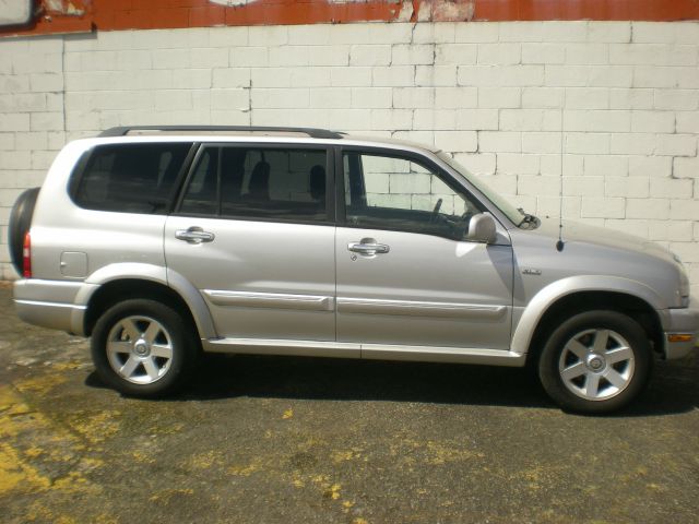 Suzuki XL-7 2001 photo 8