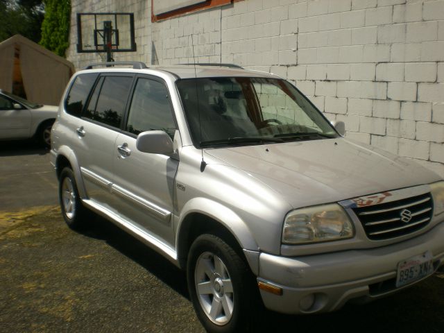 Suzuki XL-7 2001 photo 9