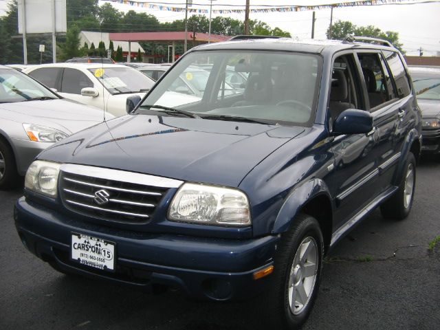 Suzuki XL-7 2001 photo 4