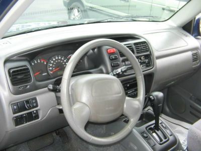 Suzuki XL-7 2001 photo 4