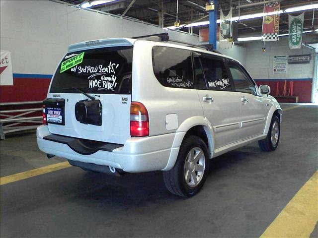 Suzuki XL-7 2001 photo 4