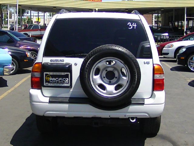 Suzuki XL-7 2002 photo 1