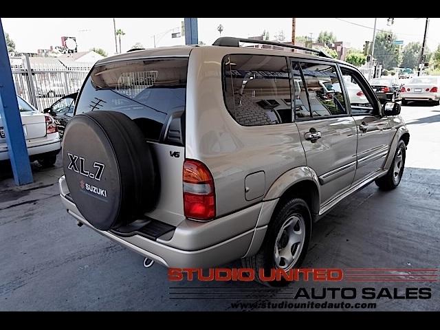 Suzuki XL-7 2002 photo 2