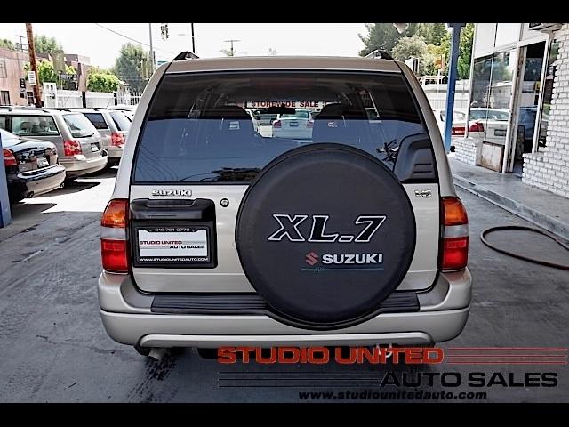 Suzuki XL-7 2002 photo 3