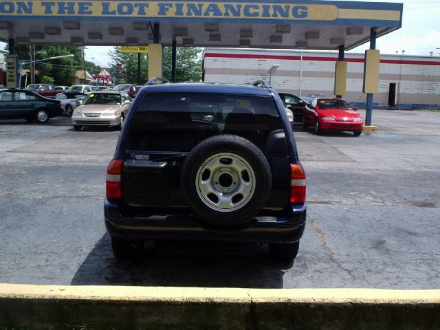 Suzuki XL-7 2002 photo 3