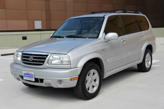 Suzuki XL-7 2002 photo 1