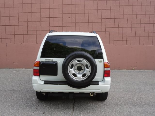 Suzuki XL-7 2002 photo 1