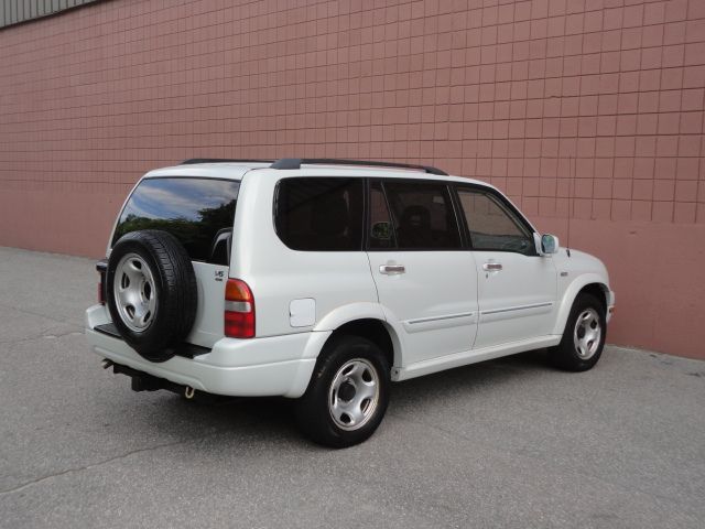 Suzuki XL-7 2002 photo 3