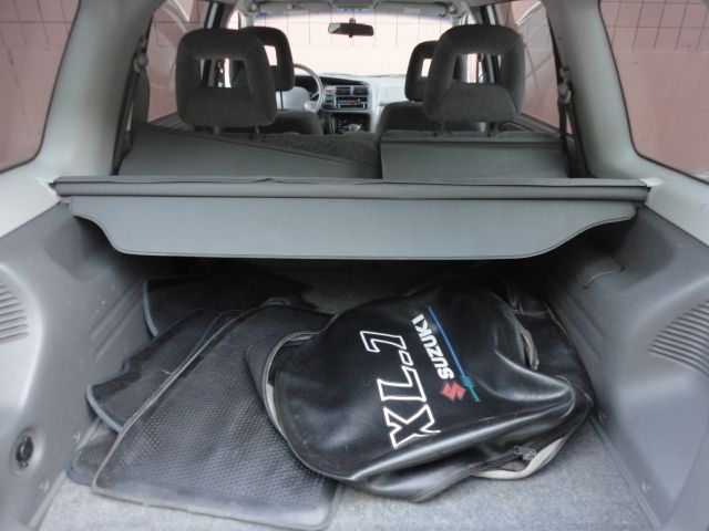 Suzuki XL-7 2002 photo 4