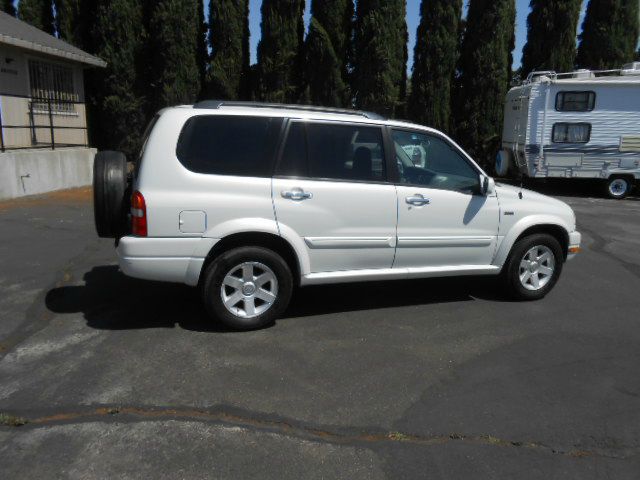 Suzuki XL-7 2002 photo 4