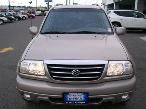 Suzuki XL-7 2002 photo 1