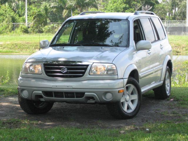 Suzuki XL-7 2002 photo 1