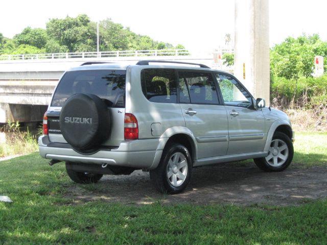 Suzuki XL-7 2002 photo 2