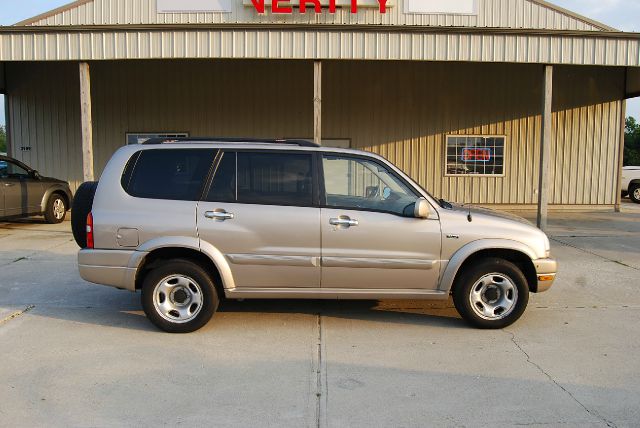 Suzuki XL-7 2002 photo 4