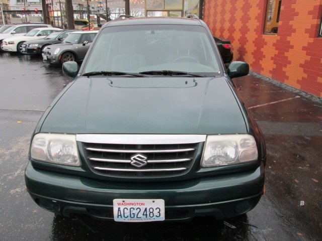 Suzuki XL-7 2002 photo 2